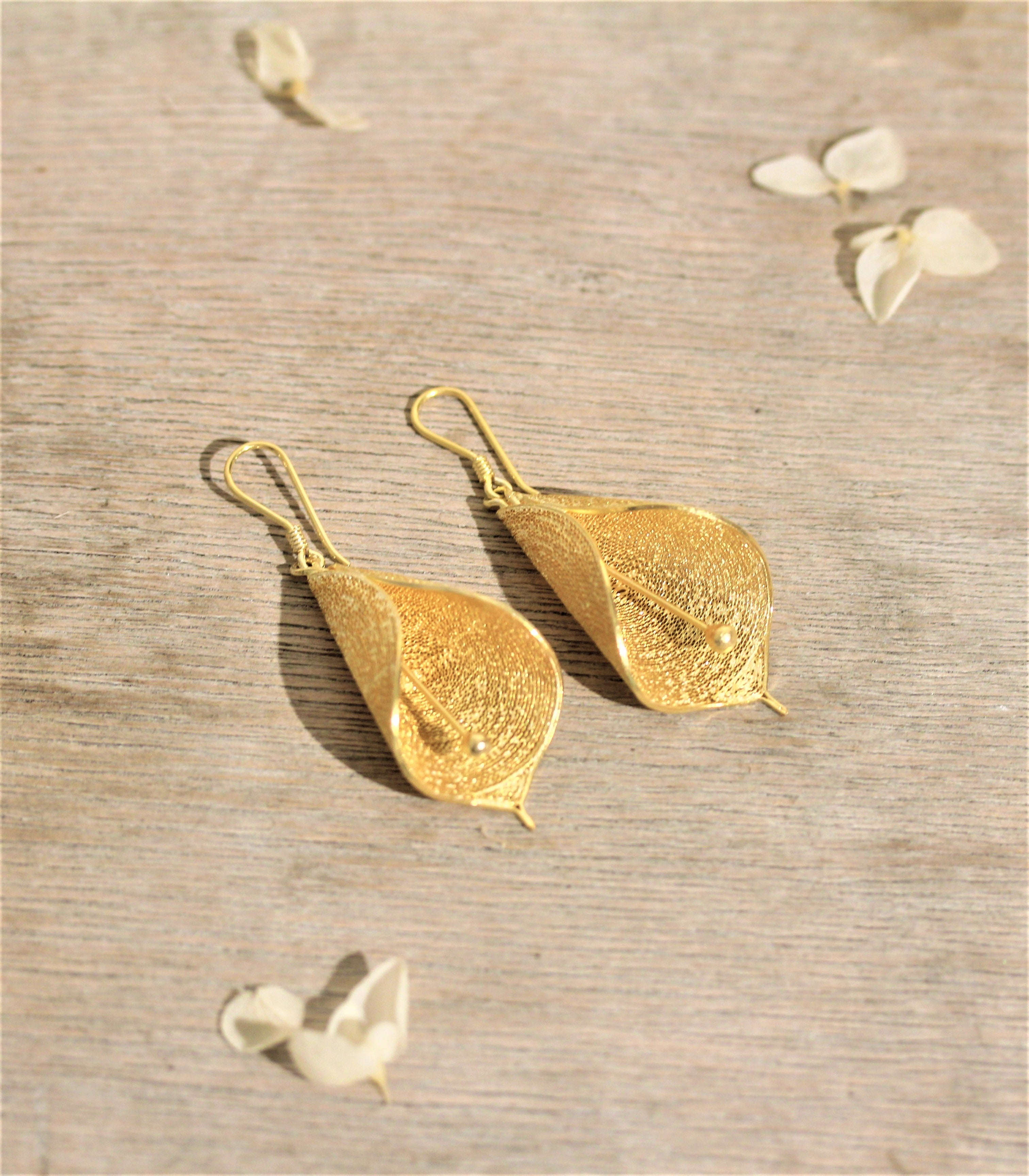 Calla on sale lily earrings