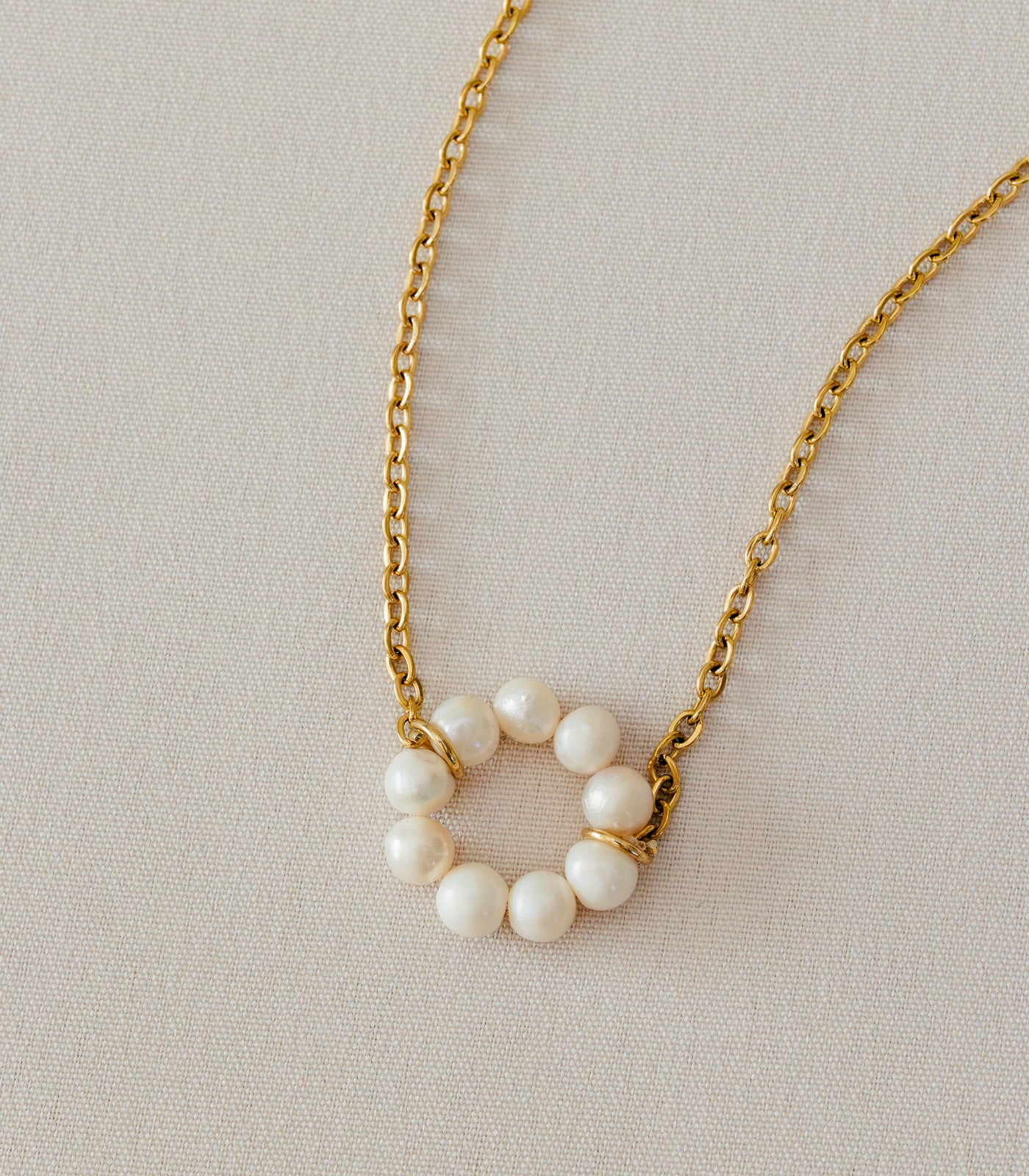 Isla Pilipinas Pearl Necklace- Arete