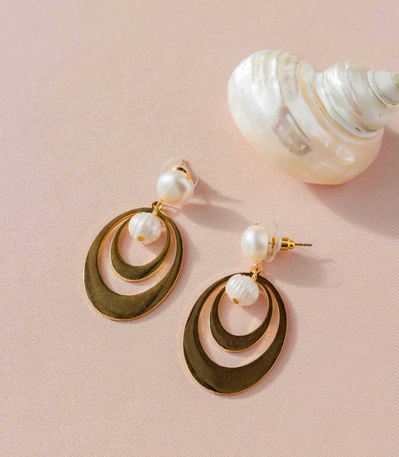 Ola Perla Wave Earrings - Arete