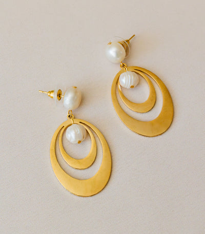 Ola Perla Wave Earrings - Arete