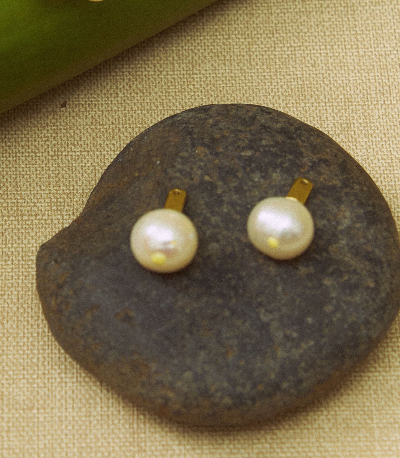 Wayan Pearl Drops Stud Earrings