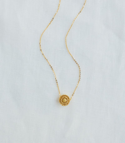 Gold Filigree Padumna Necklace - AMAMI – Cambio & Co.
